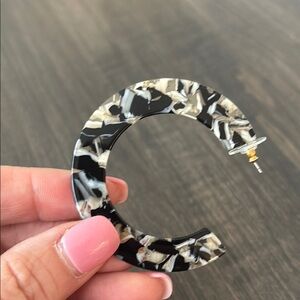 Elegant Black and Cream Hoop Earrings